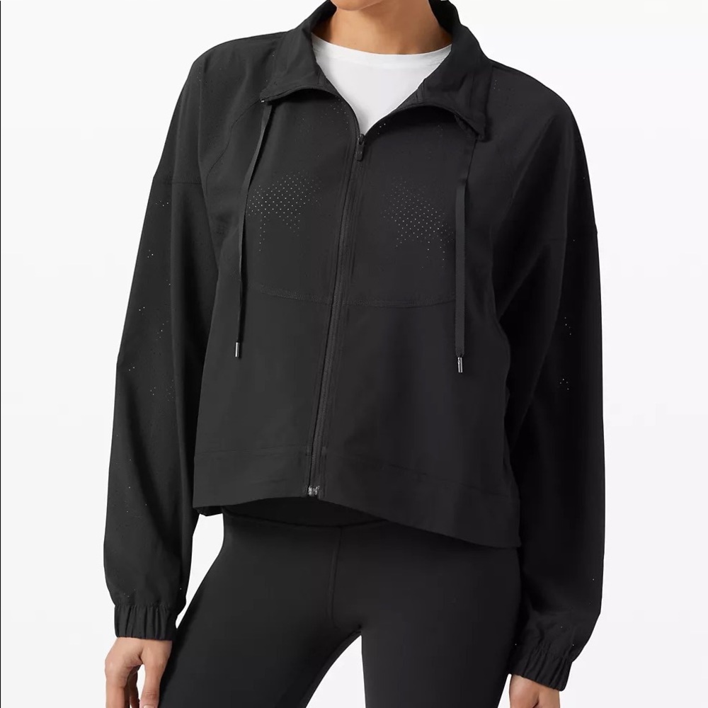BNWT Lululemon In Depth jacket size 4
